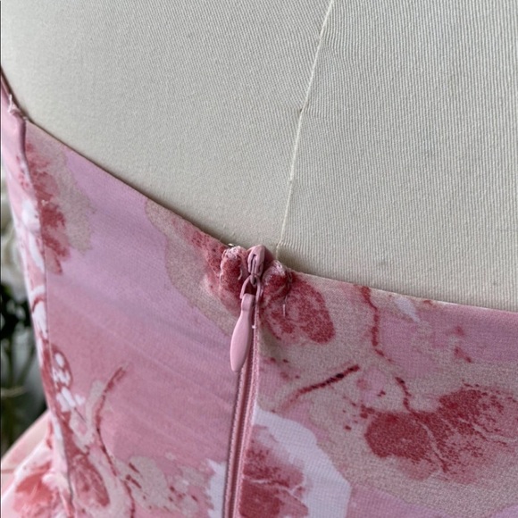 Floral Pink Romper/Dress 🌸 - Picture 6 of 10